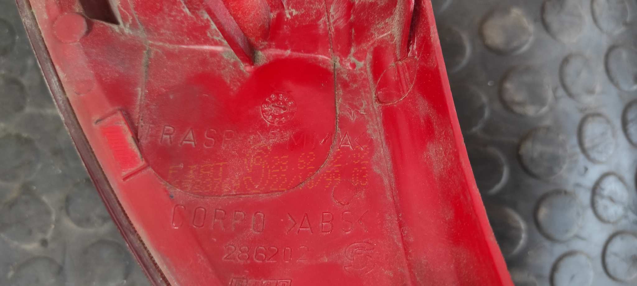 PILOTO TRASERO DERECHO FIAT PUNTO BERLINA (188) - vista 5