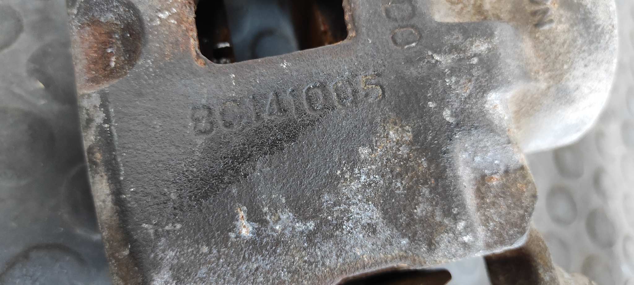 PINZA DE FRENO DELANTERA DERECHA SSANGYONG REXTON - vista 3