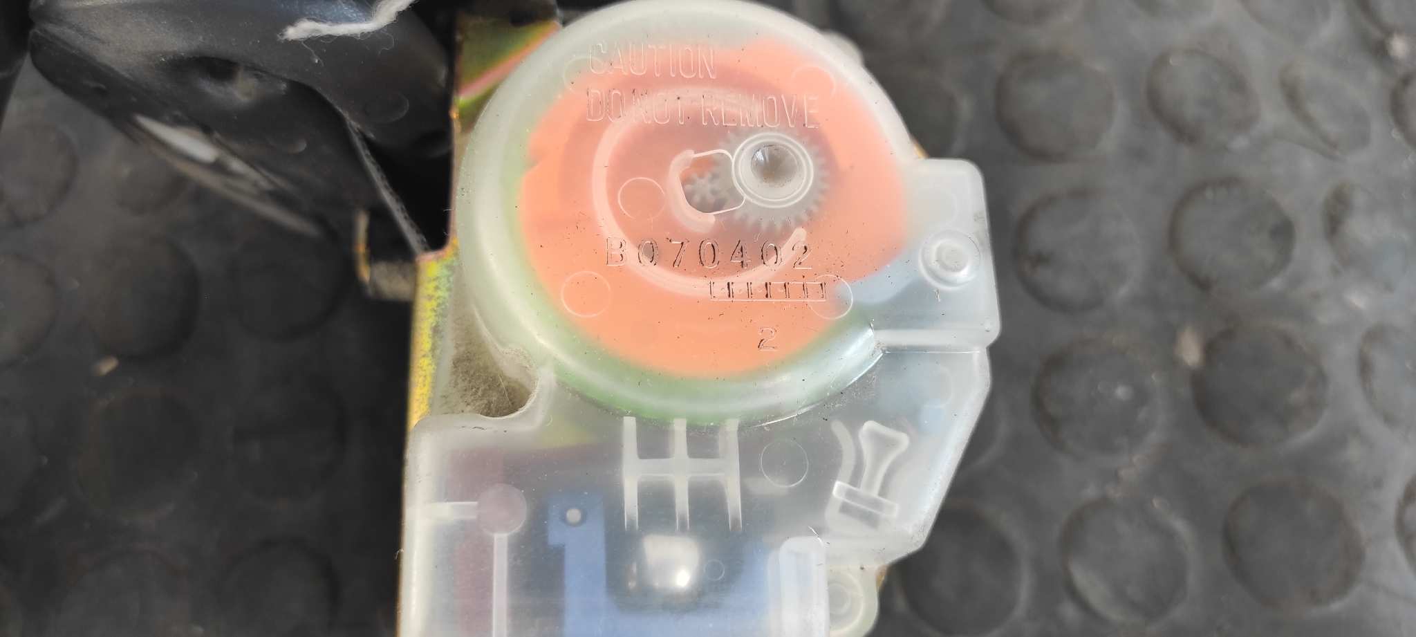 CINTURON TRASERO DERECHO TOYOTA RAV 4 FUNCRUISER (A1) - vista 5