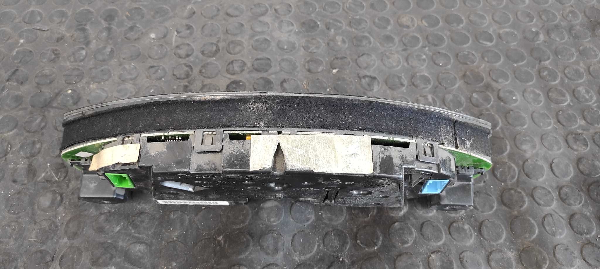 CUADRO INSTRUMENTOS AUDI A6 AVANT (4B5) - vista 3