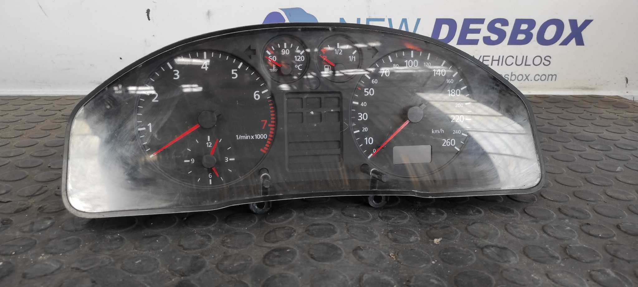 CUADRO INSTRUMENTOS AUDI A4 BERLINA (B5)