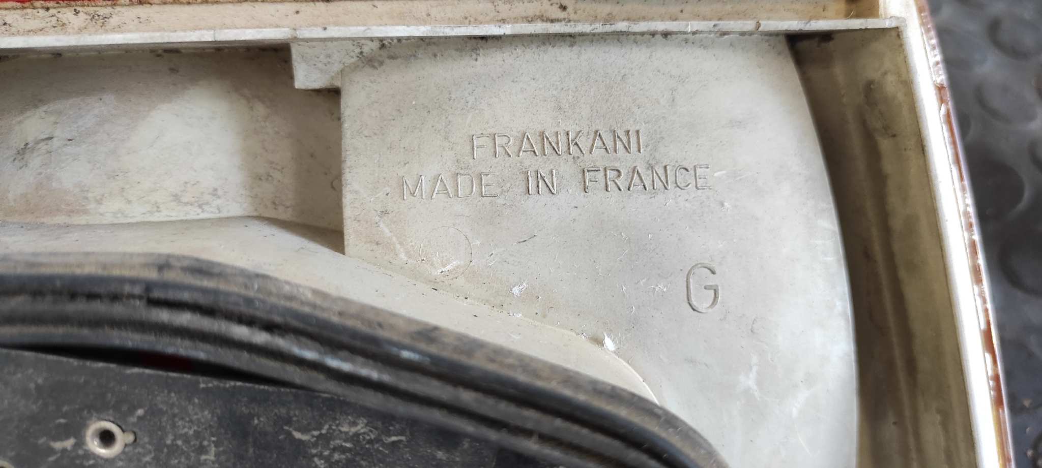 PILOTO TRASERO IZQUIERDO PEUGEOT 505 BERLINA - vista 6