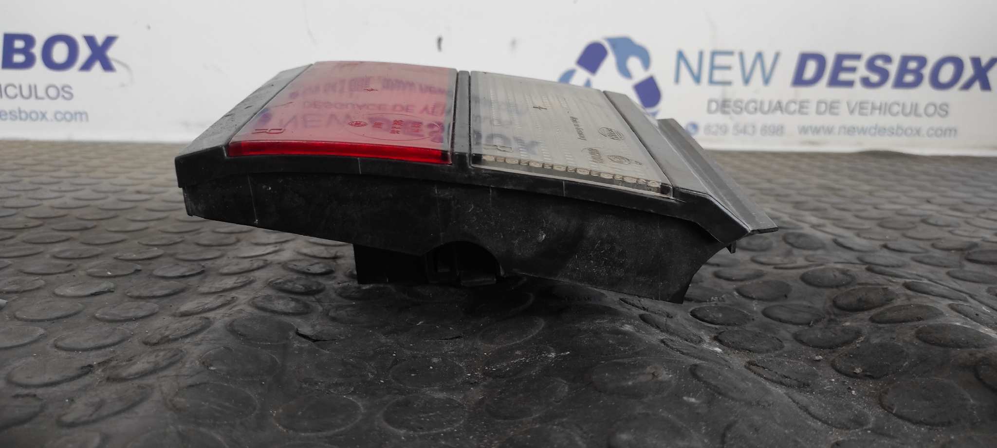 PILOTO PORTON DERECHO VOLKSWAGEN PASSAT (321/23/27/31) - vista 5