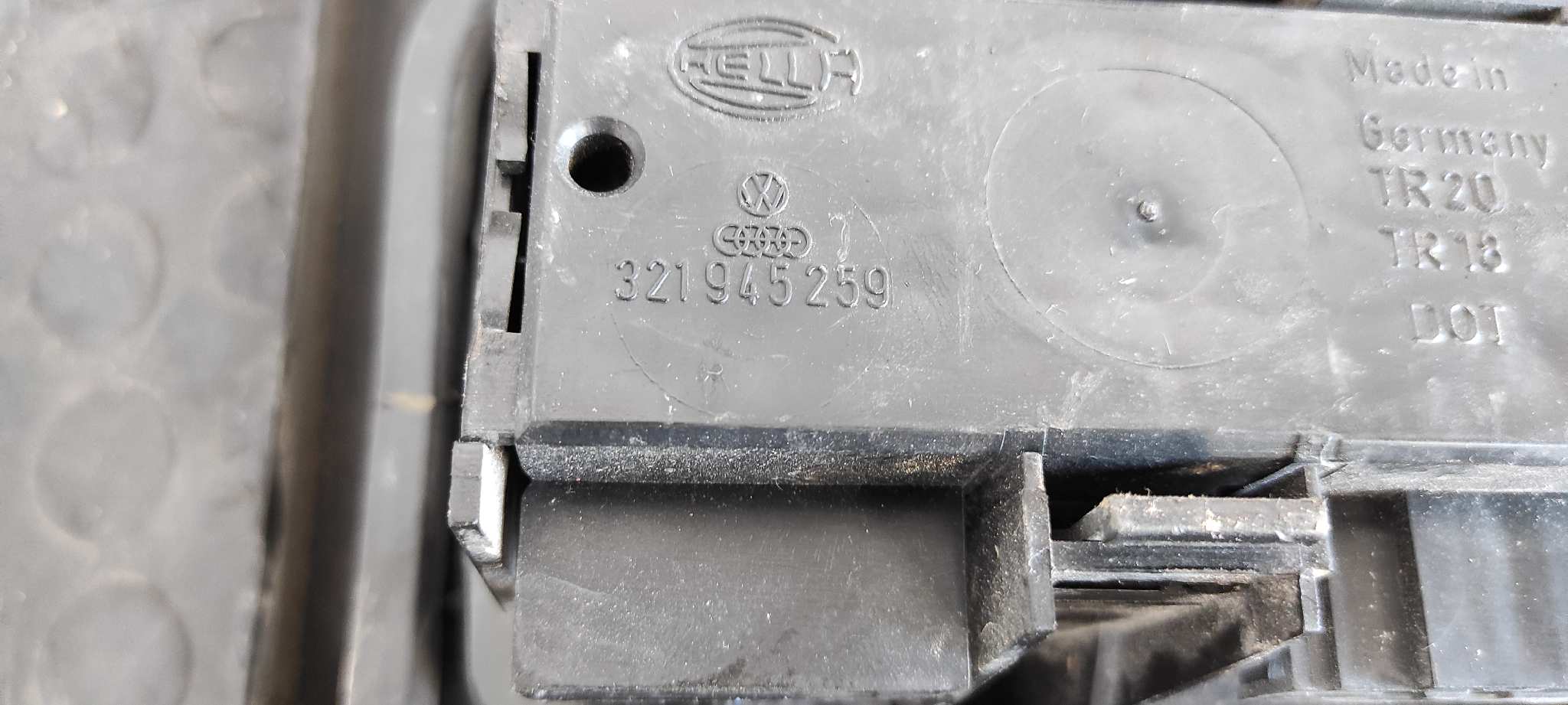 PILOTO PORTON DERECHO VOLKSWAGEN PASSAT (321/23/27/31) - vista 2