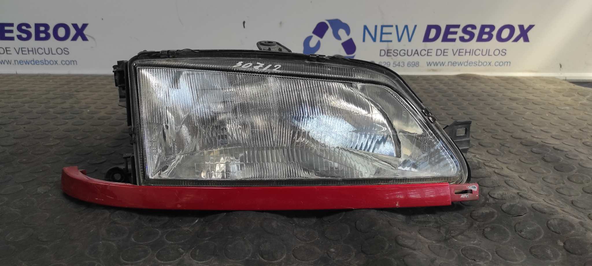 FARO DERECHO PEUGEOT 306 BERLINA 3/4/5 PUERTAS (S2)