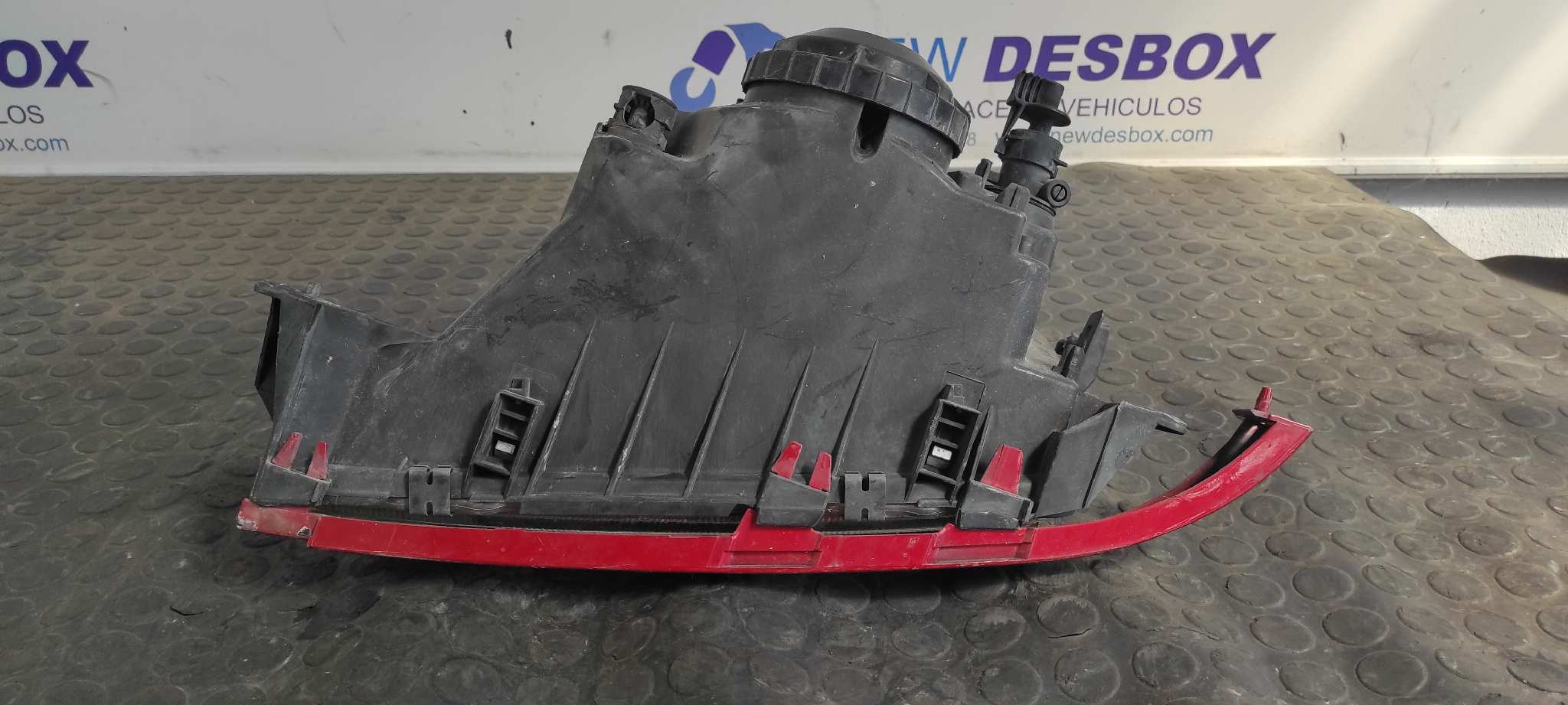 FARO DERECHO PEUGEOT 306 BERLINA 3/4/5 PUERTAS (S2) - vista 3