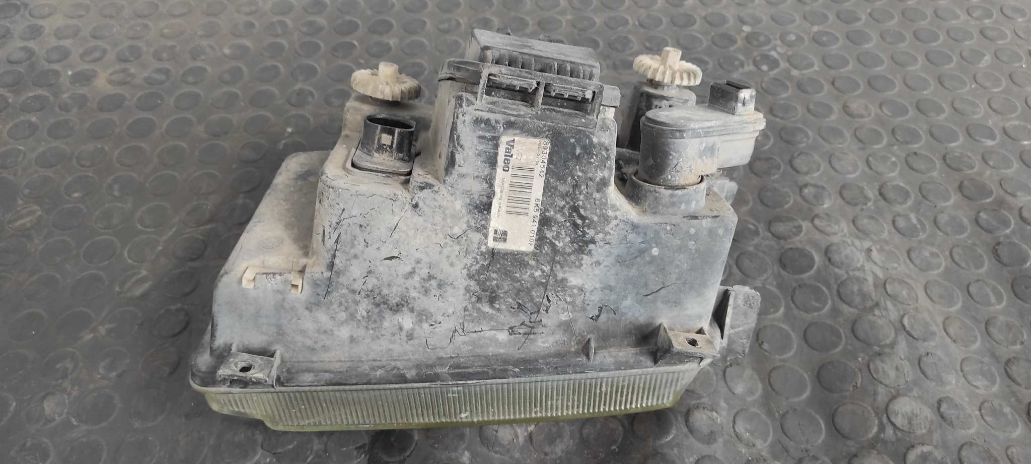 FARO DERECHO VOLKSWAGEN CADDY KA/KB (9K9) - vista 3