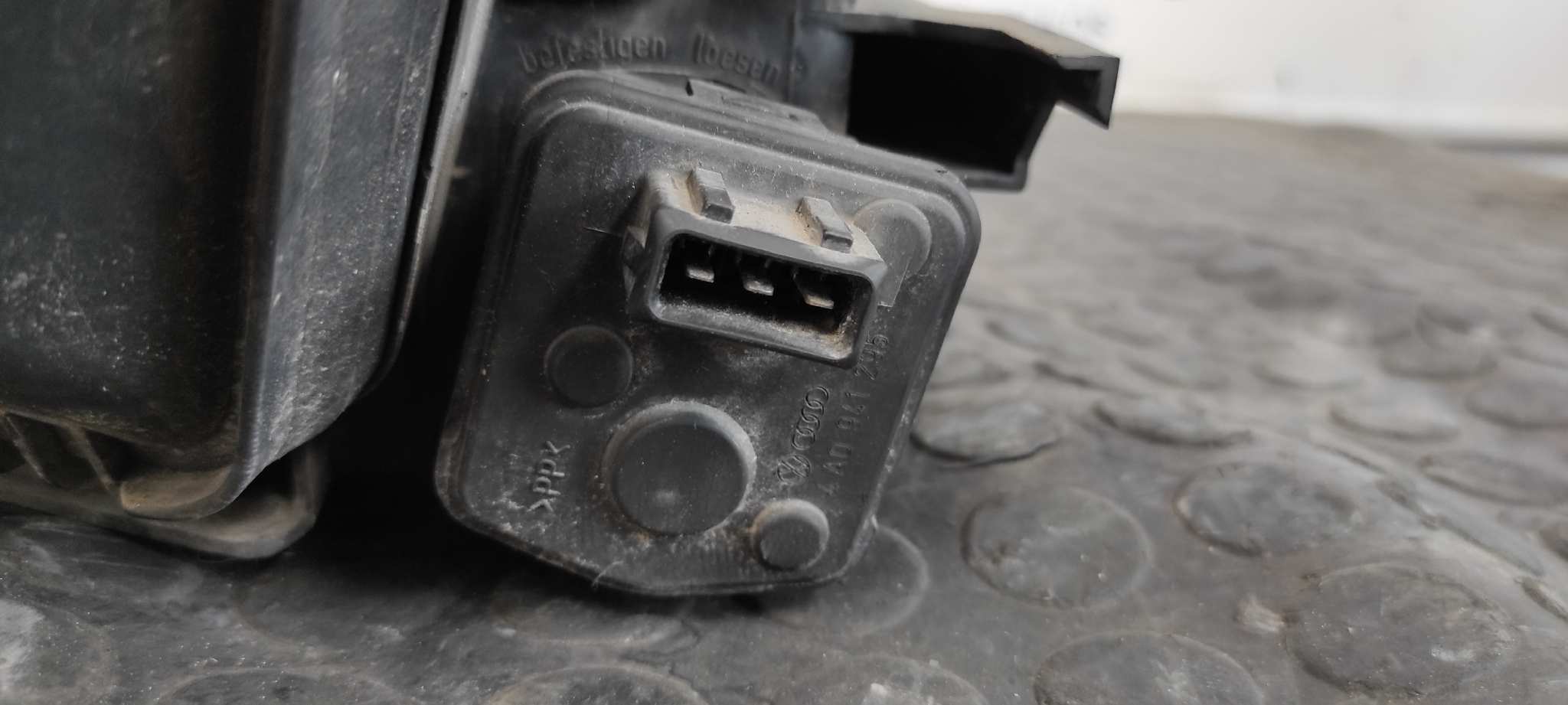 FARO DERECHO AUDI A6 BERLINA (C4) - vista 2