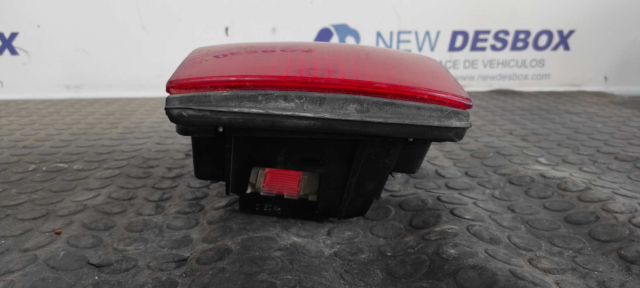 PILOTO TRASERO DERECHO AUDI 100 BERLINA (C4) - vista 6