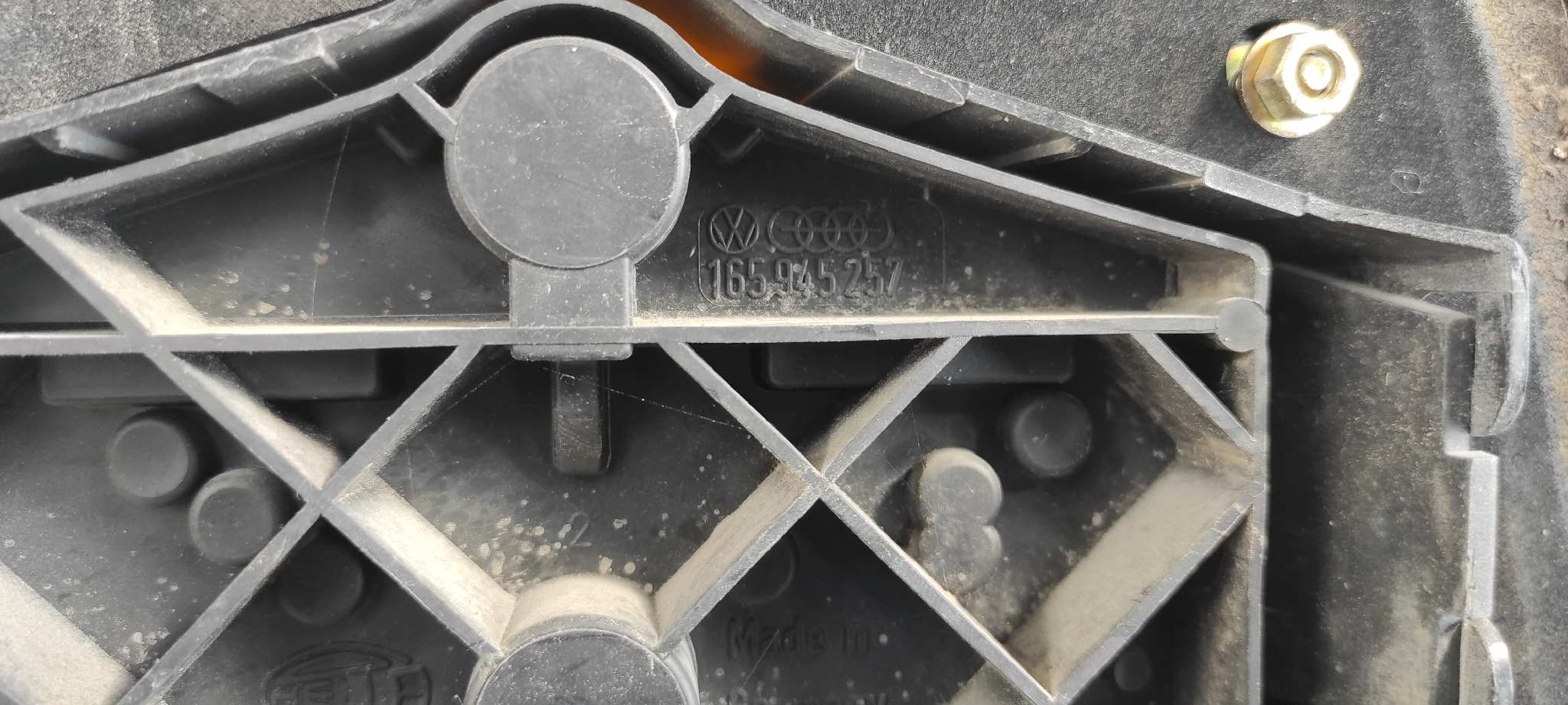 PILOTO TRASERO IZQUIERDO VOLKSWAGEN JETTA (165/167) - vista 7