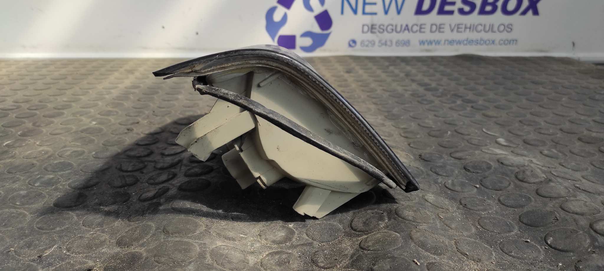 PILOTO TRASERO IZQUIERDO OPEL KADETT E - vista 7