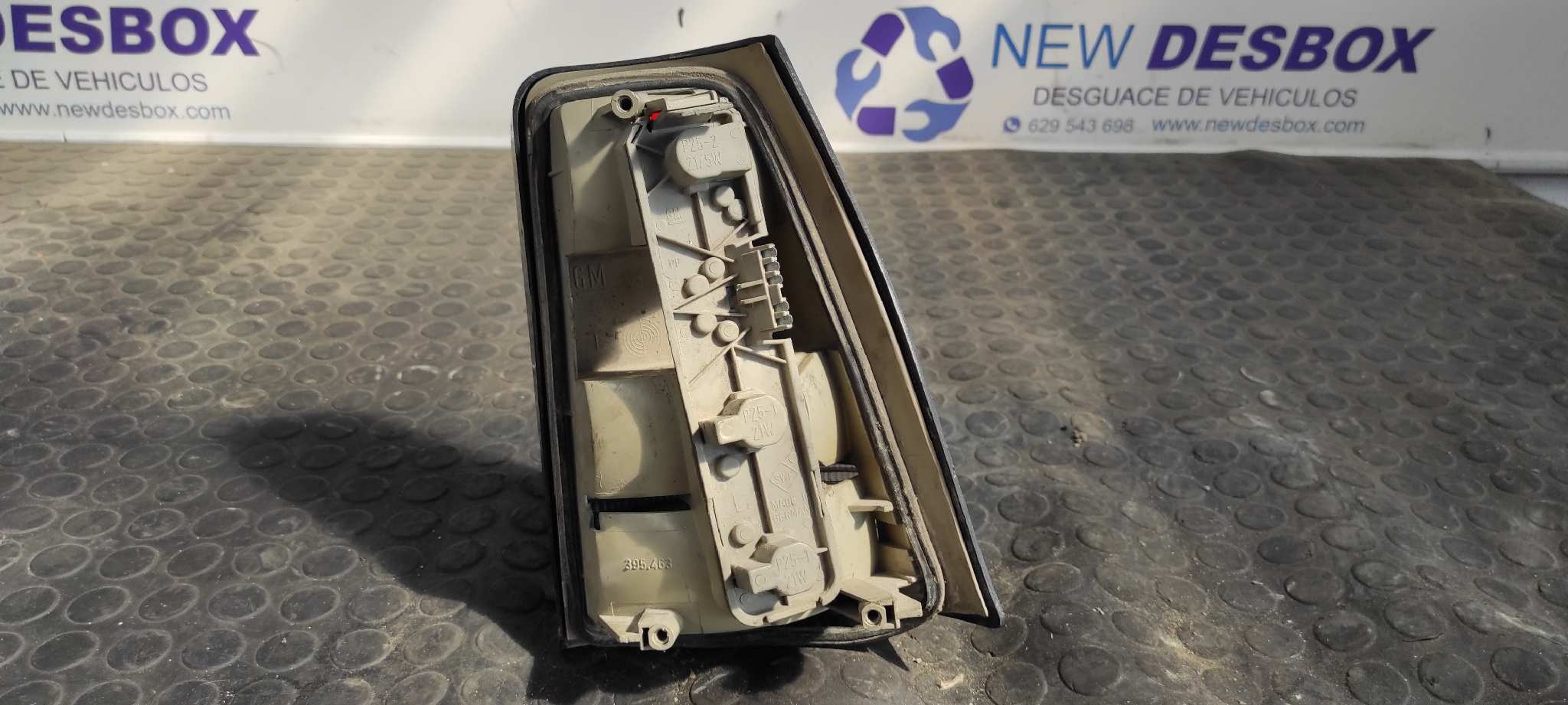 PILOTO TRASERO IZQUIERDO OPEL KADETT E - vista 6