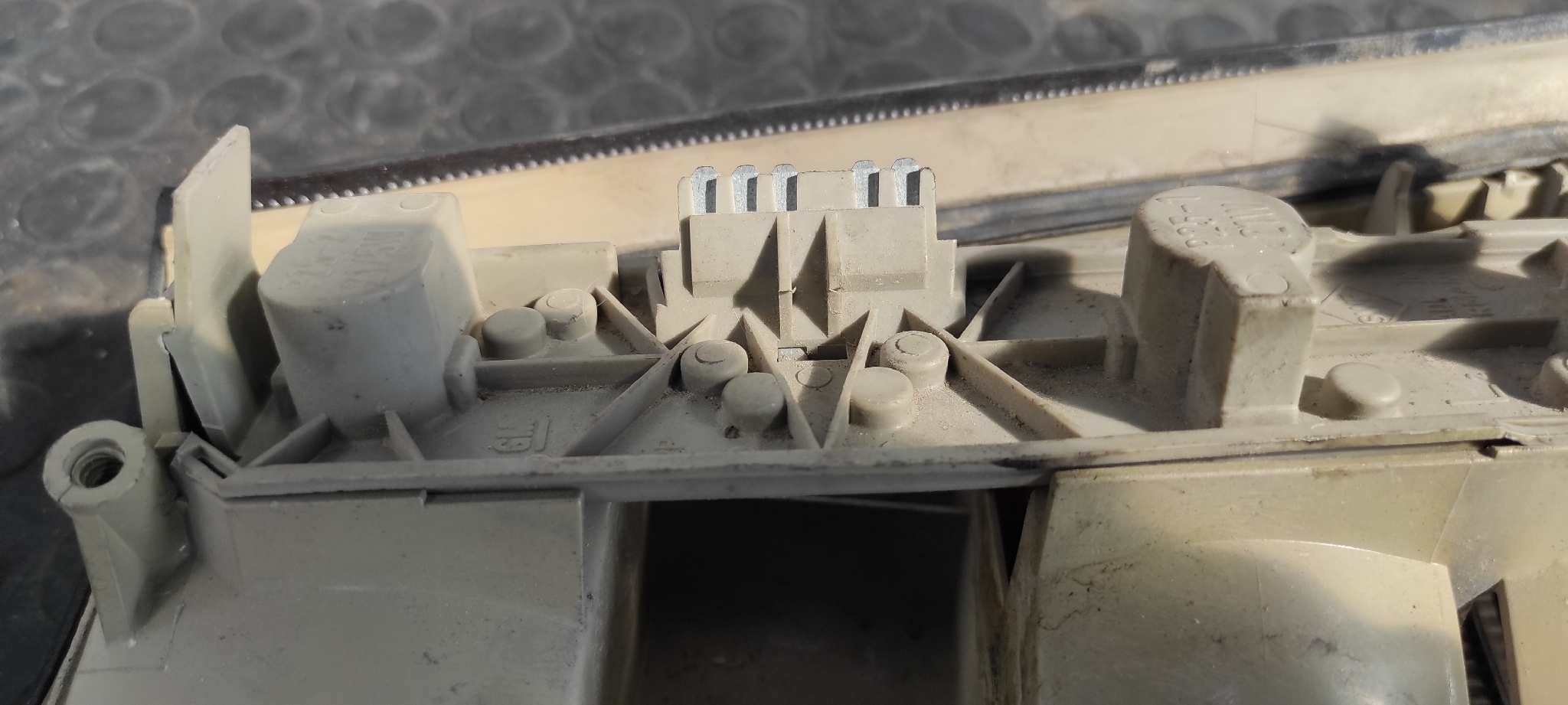 PILOTO TRASERO IZQUIERDO OPEL KADETT E - vista 5