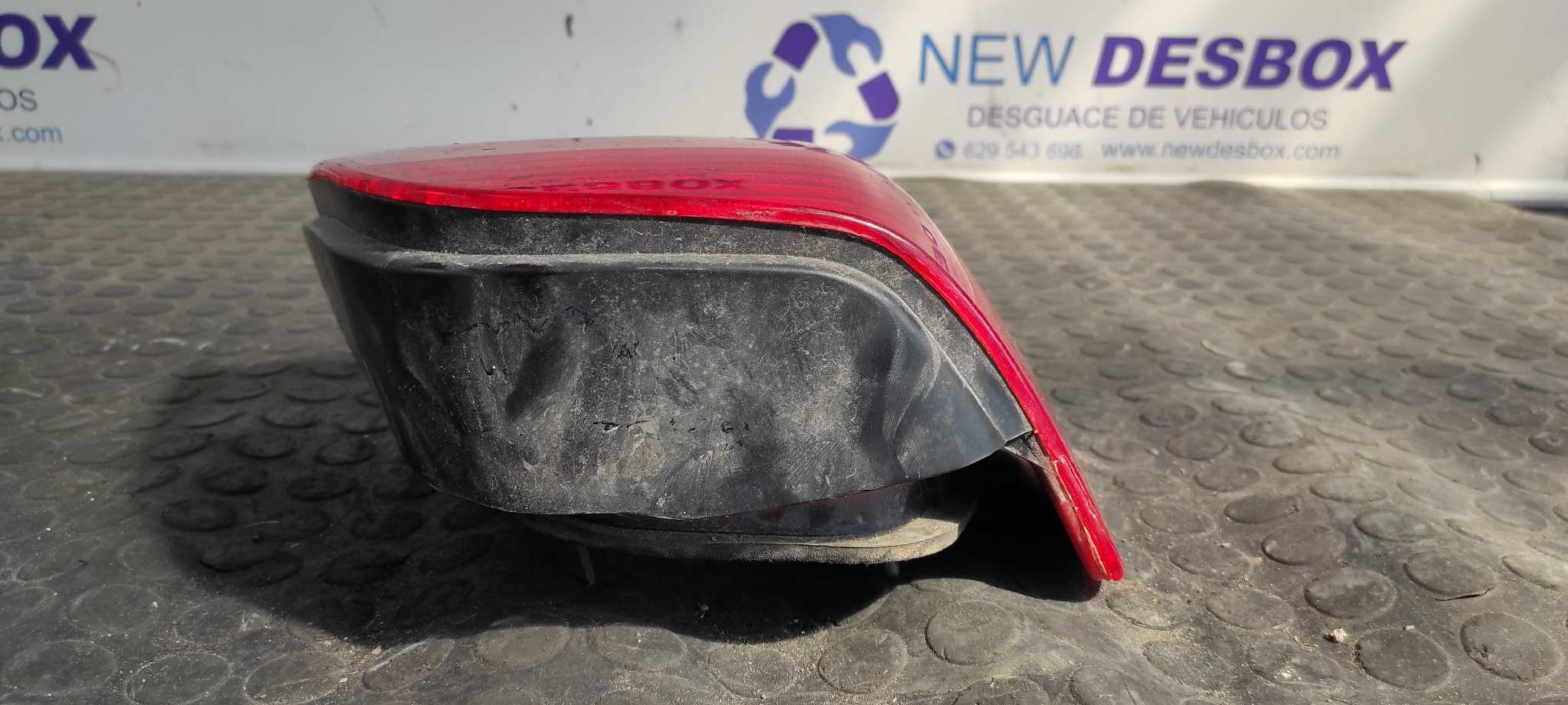 PILOTO TRASERO IZQUIERDO VOLKSWAGEN POLO BERLINA (6N2) - vista 5