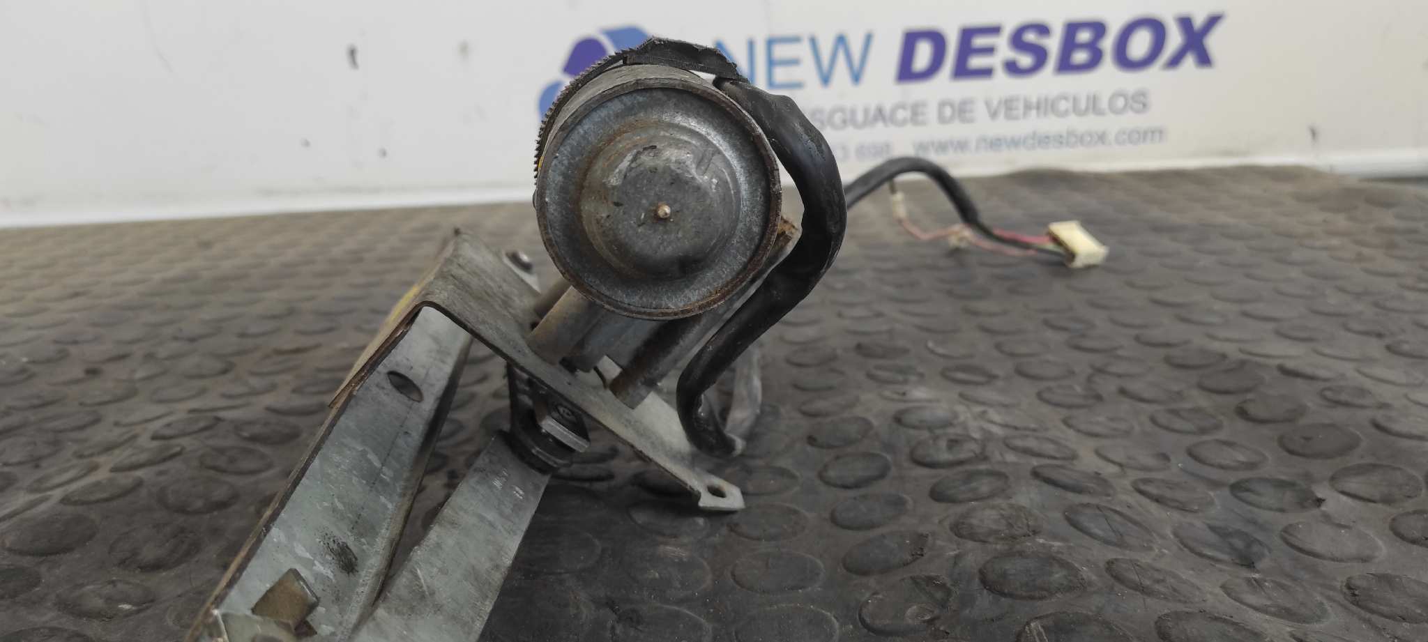 MOTOR LIMPIA DELANTERO RENAULT 6 1.0 - vista 3