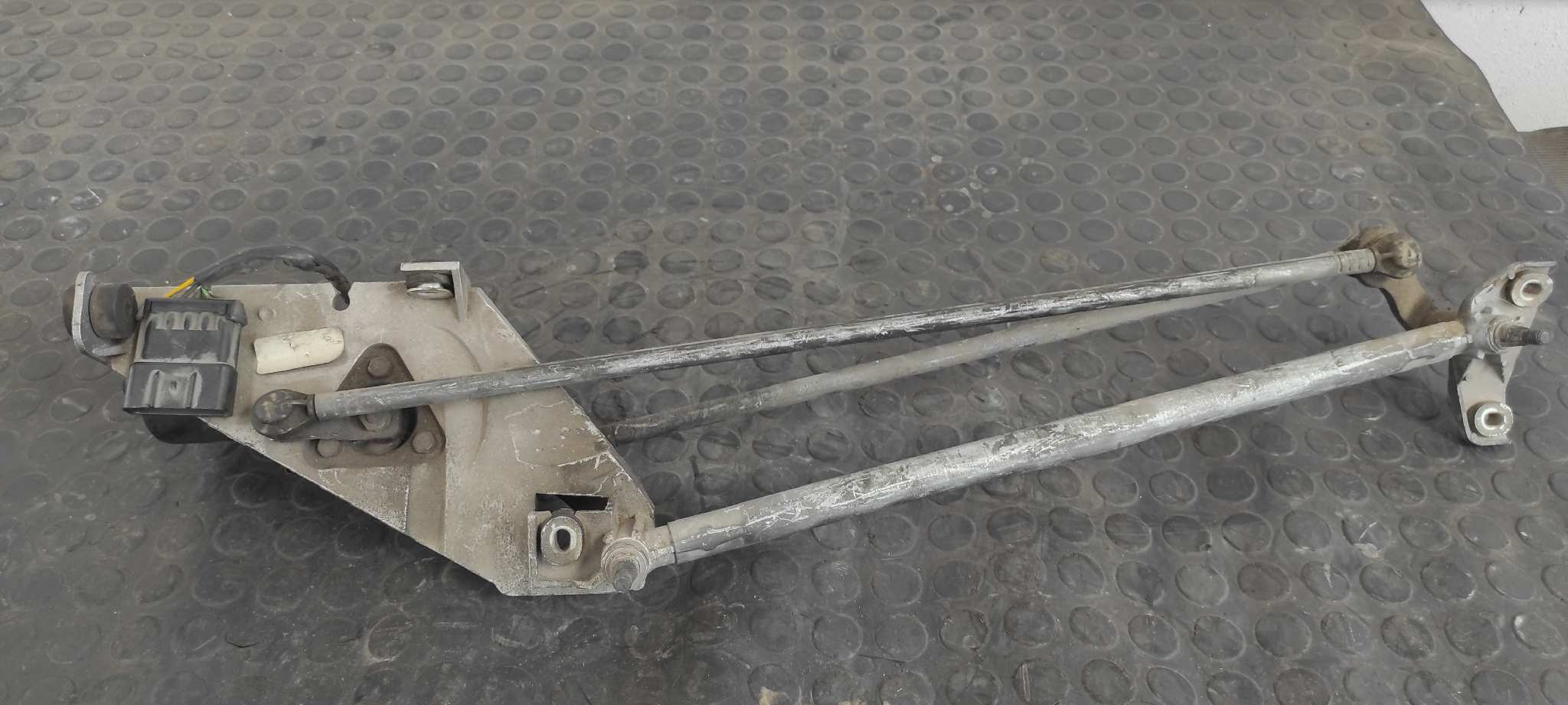 MOTOR LIMPIA DELANTERO OPEL OMEGA B - vista 5