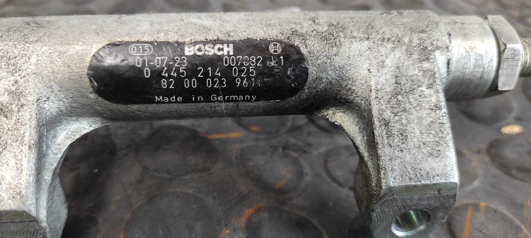 RAMPA INYECTORA RENAULT MASTER II PHASE 2 COMBI - vista 2