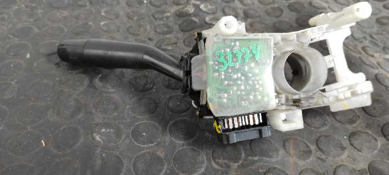 MANDO LIMPIA TOYOTA RAV 4 FUNCRUISER (A1) - vista 5