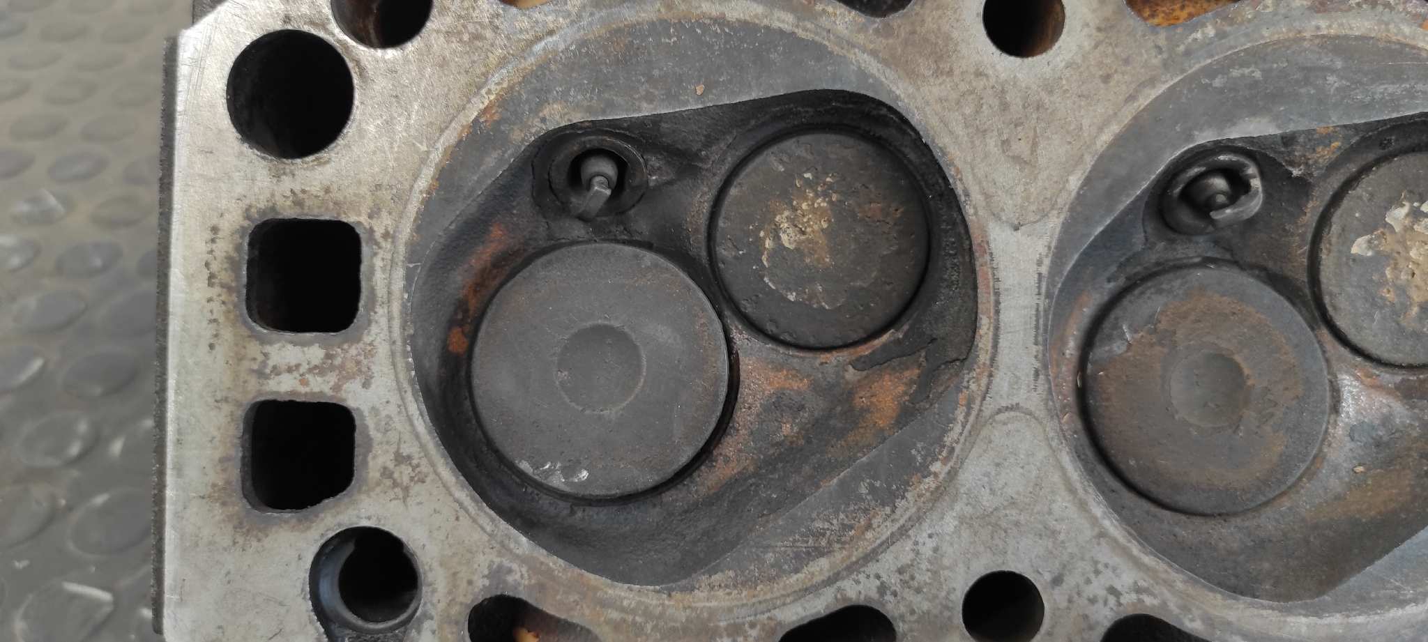 CULATA FORD SIERRA BERLINA - vista 11