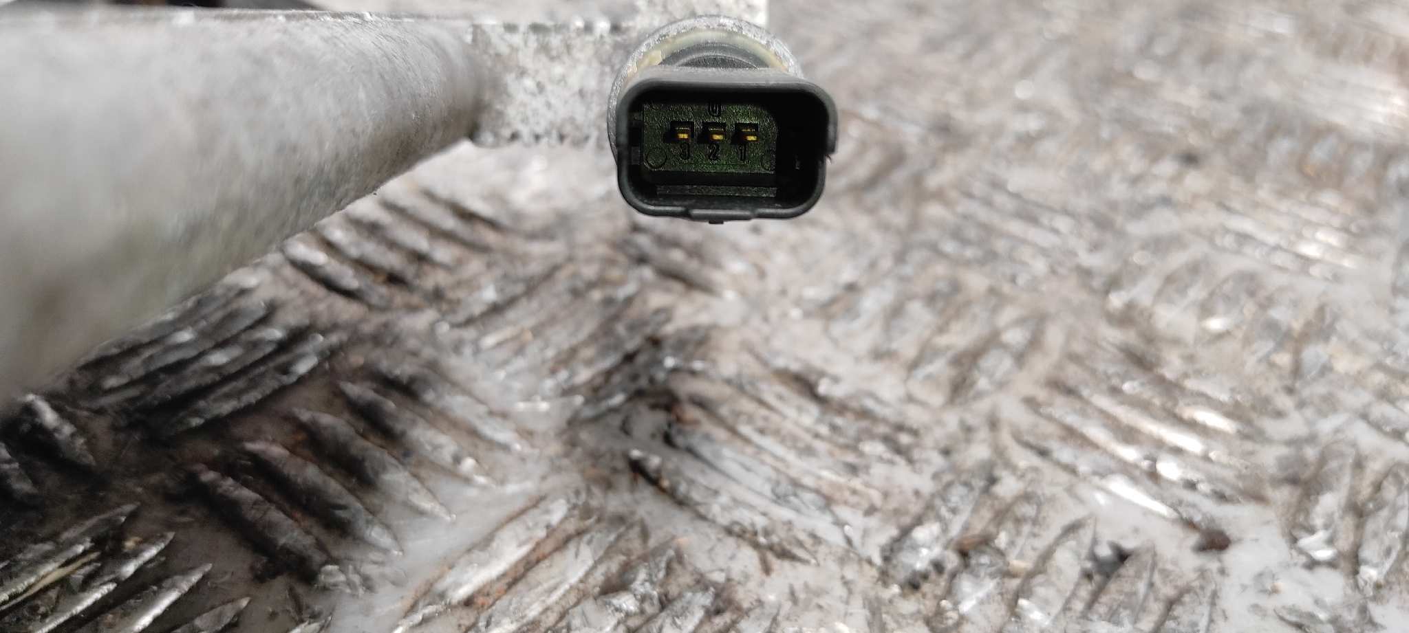 CONDENSADOR / RADIADOR  AIRE ACONDICIONADO PEUGEOT 407 - vista 2