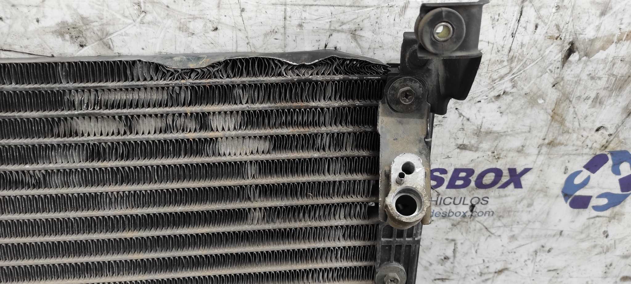 CONDENSADOR / RADIADOR  AIRE ACONDICIONADO TOYOTA RAV 4 FUNCRUISER (A1) - vista 4