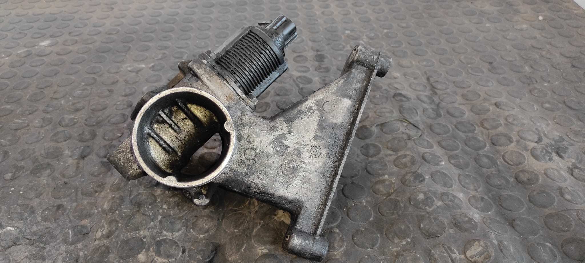 VALVULA EGR RENAULT TRAFIC COMBI (AB 4.01) - vista 3