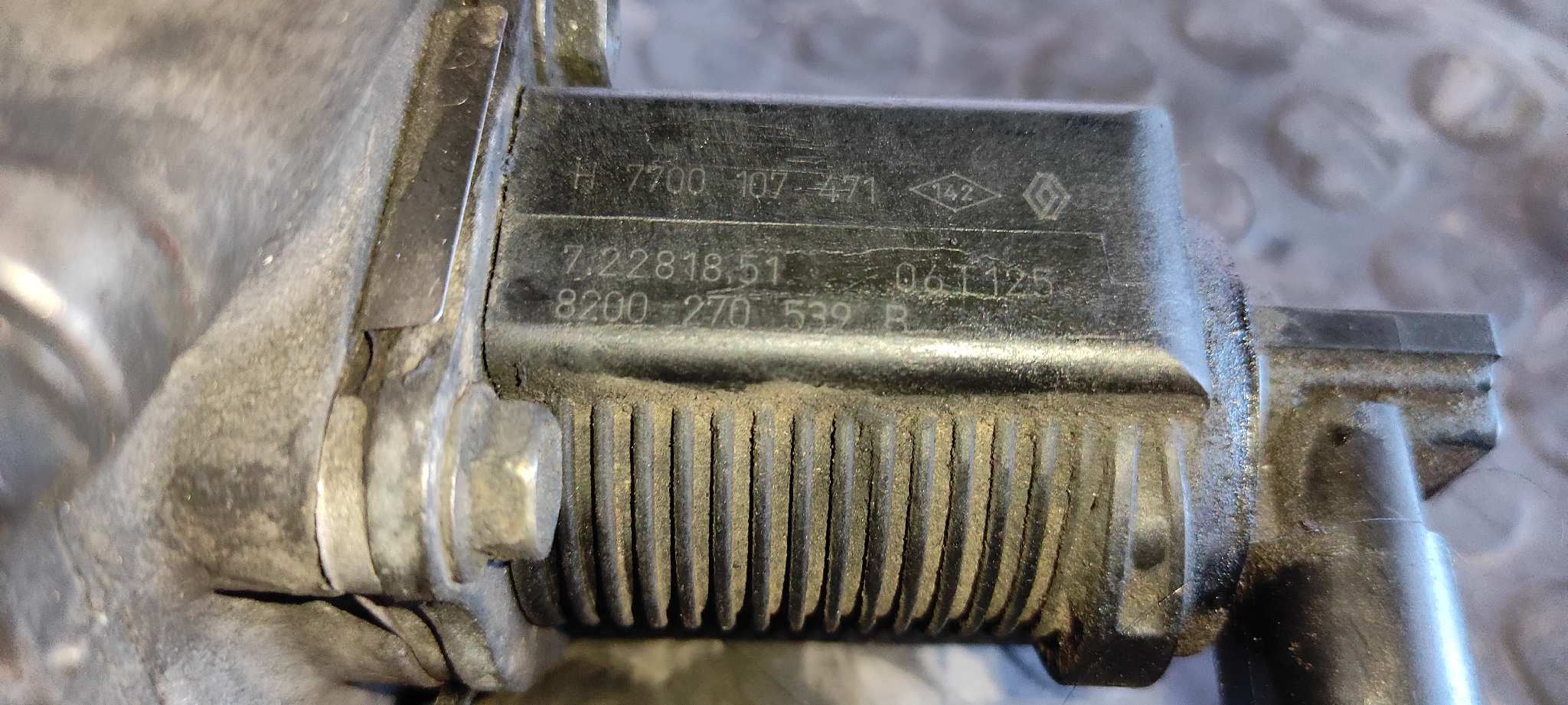 VALVULA EGR RENAULT TRAFIC COMBI (AB 4.01) - vista 2