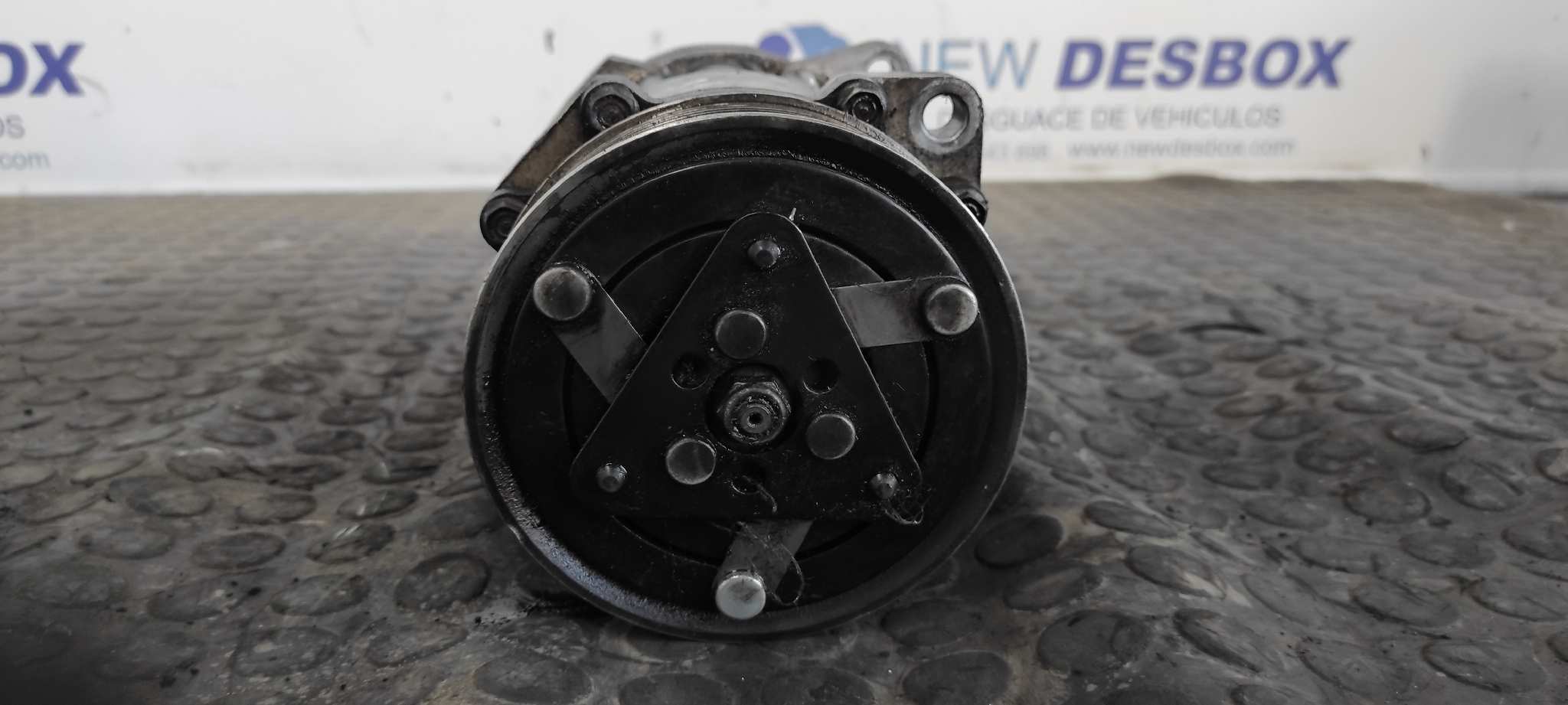 COMPRESOR AIRE ACONDICIONADO RENAULT TRAFIC COMBI (AB 4.01)