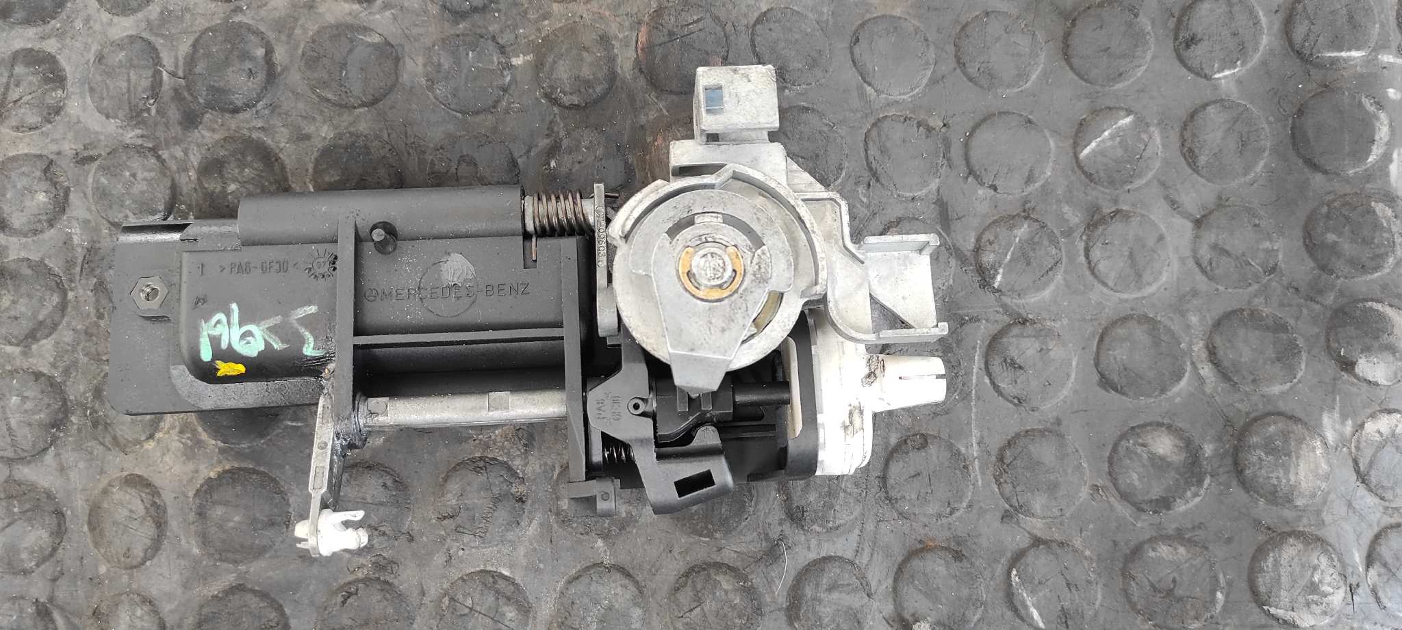 MANETA EXTERIOR PORTON MERCEDES-BENZ CLASE C (W202) BERLINA - vista 2