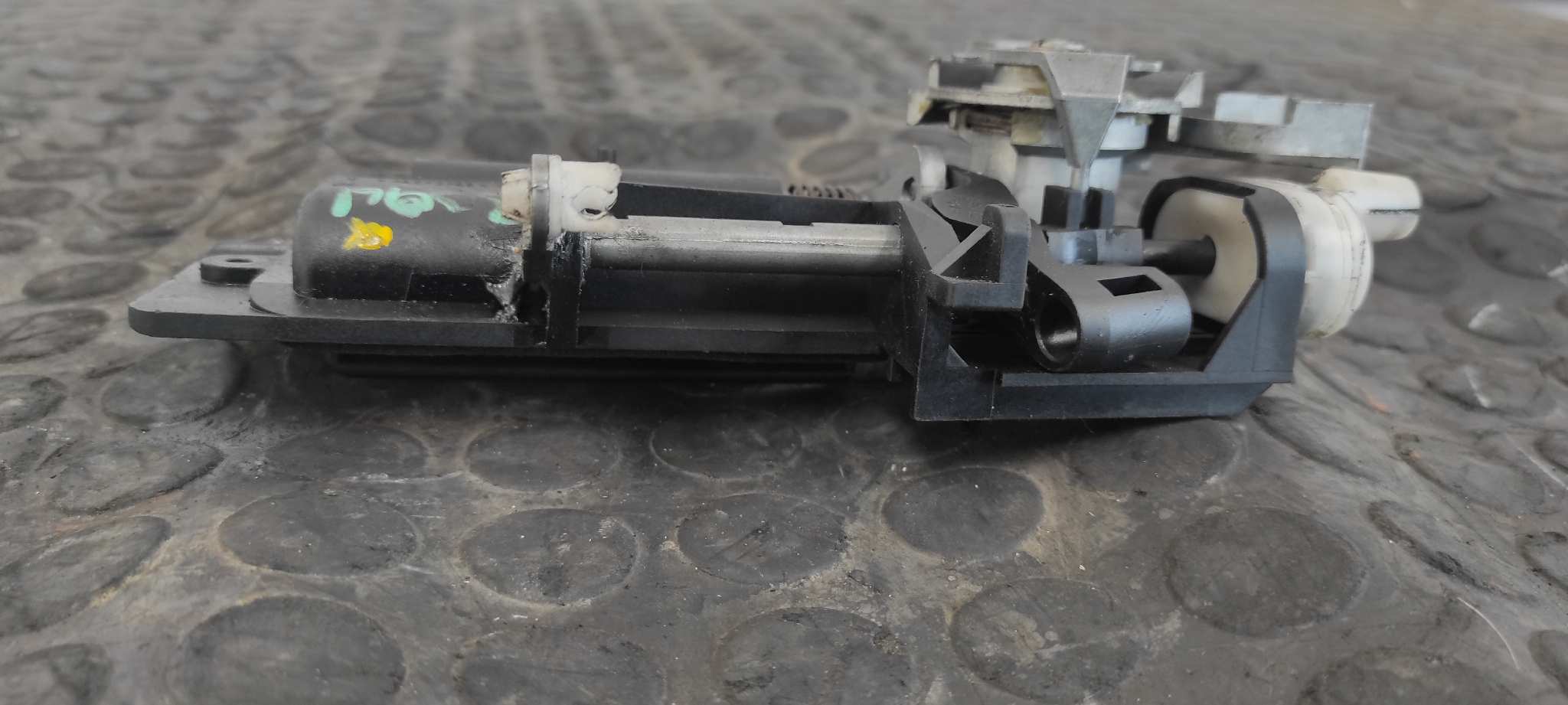 MANETA EXTERIOR PORTON MERCEDES-BENZ CLASE C (W202) BERLINA - vista 3