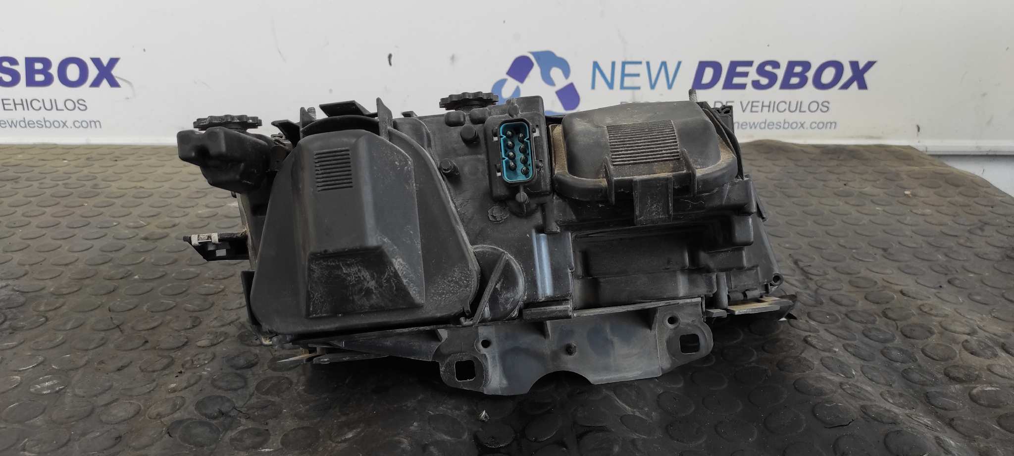 FARO IZQUIERDO BMW SERIE 7 (E38) - vista 7