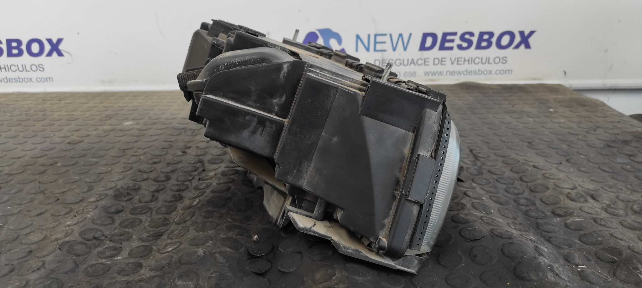 FARO IZQUIERDO BMW SERIE 7 (E38) - vista 3