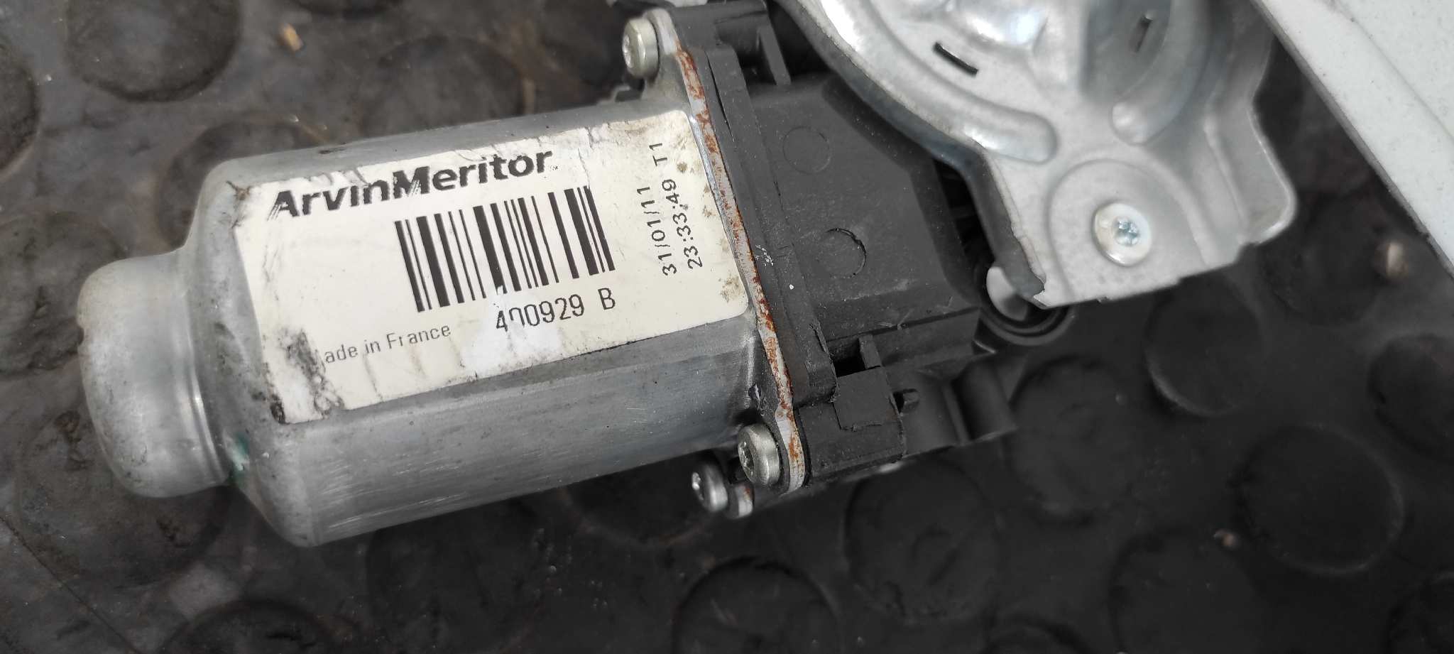 ELEVALUNAS TRASERO DERECHO NISSAN NOTE (E11E) - vista 2