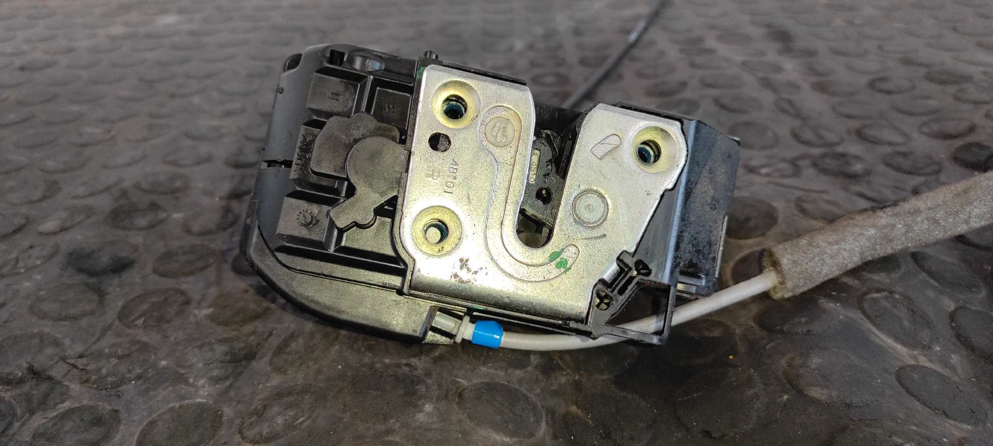 CERRADURA PUERTA TRASERA DERECHA NISSAN NOTE (E11E) - vista 4