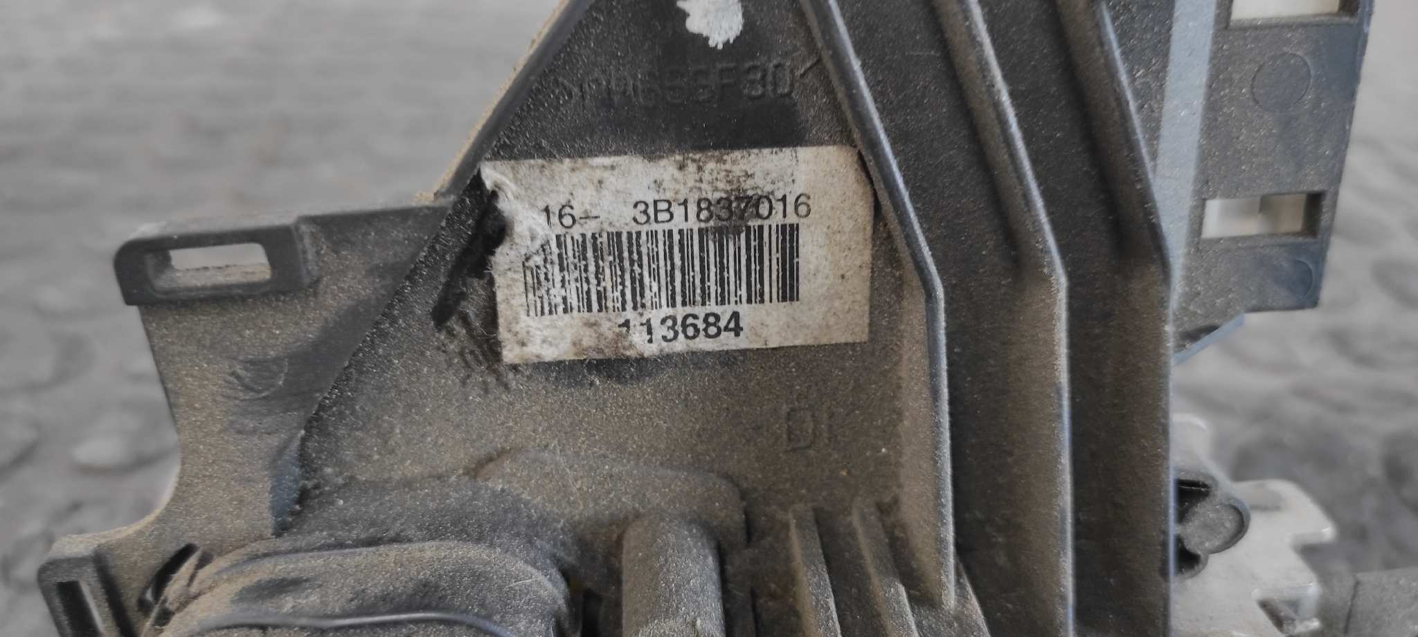 CERRADURA PUERTA DELANTERA DERECHA VOLKSWAGEN CADDY KA/KB (2K) - vista 2