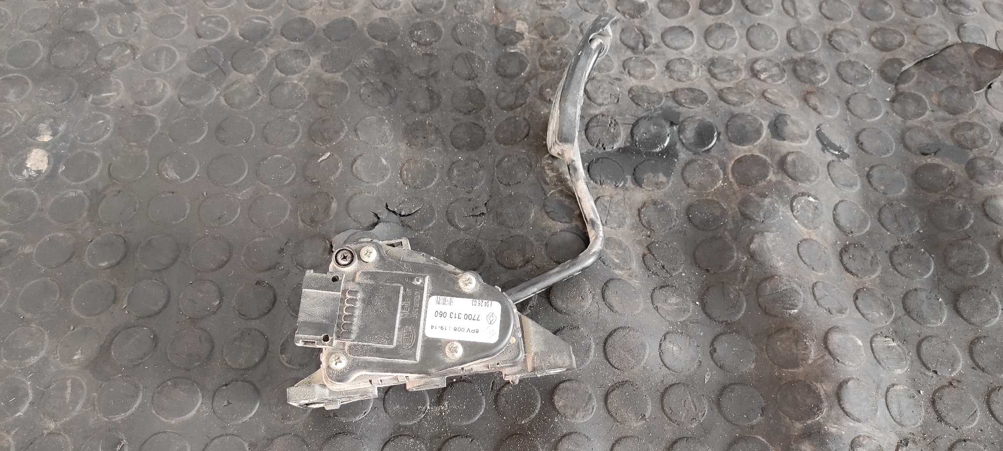 POTENCIOMETRO PEDAL RENAULT TRAFIC COMBI (AB 4.01) - vista 3