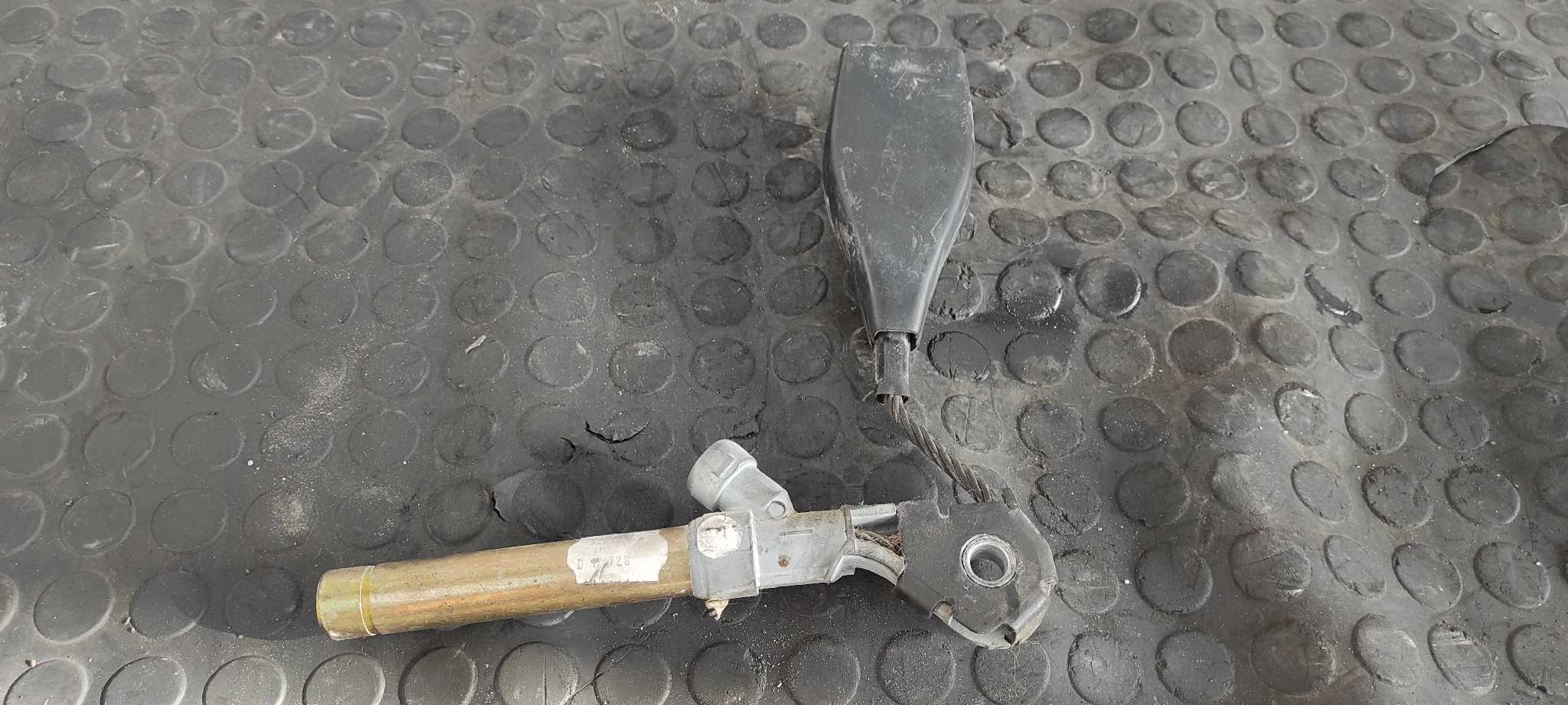 PRETENSOR AIRBAG DERECHO RENAULT TRAFIC COMBI (AB 4.01) - vista 2