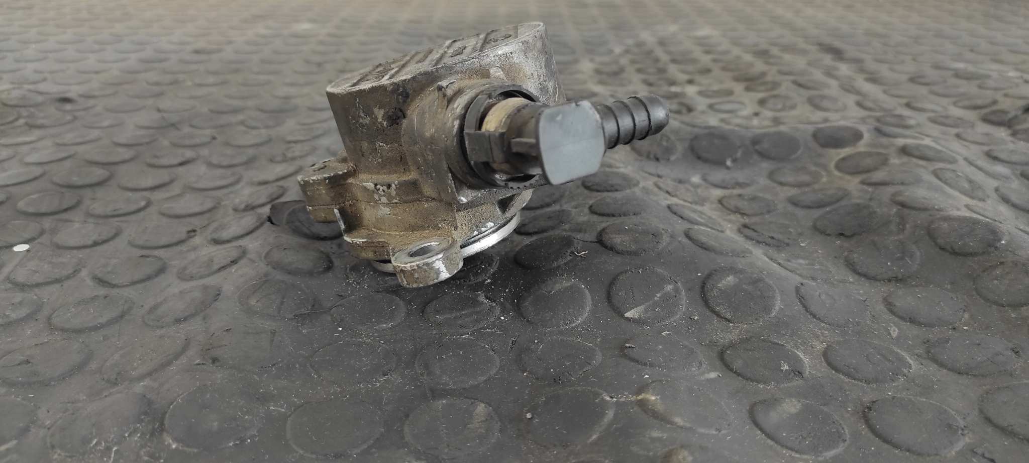 DEPRESOR FRENO / BOMBA VACIO RENAULT MASTER COMBI DESDE '98 - vista 2