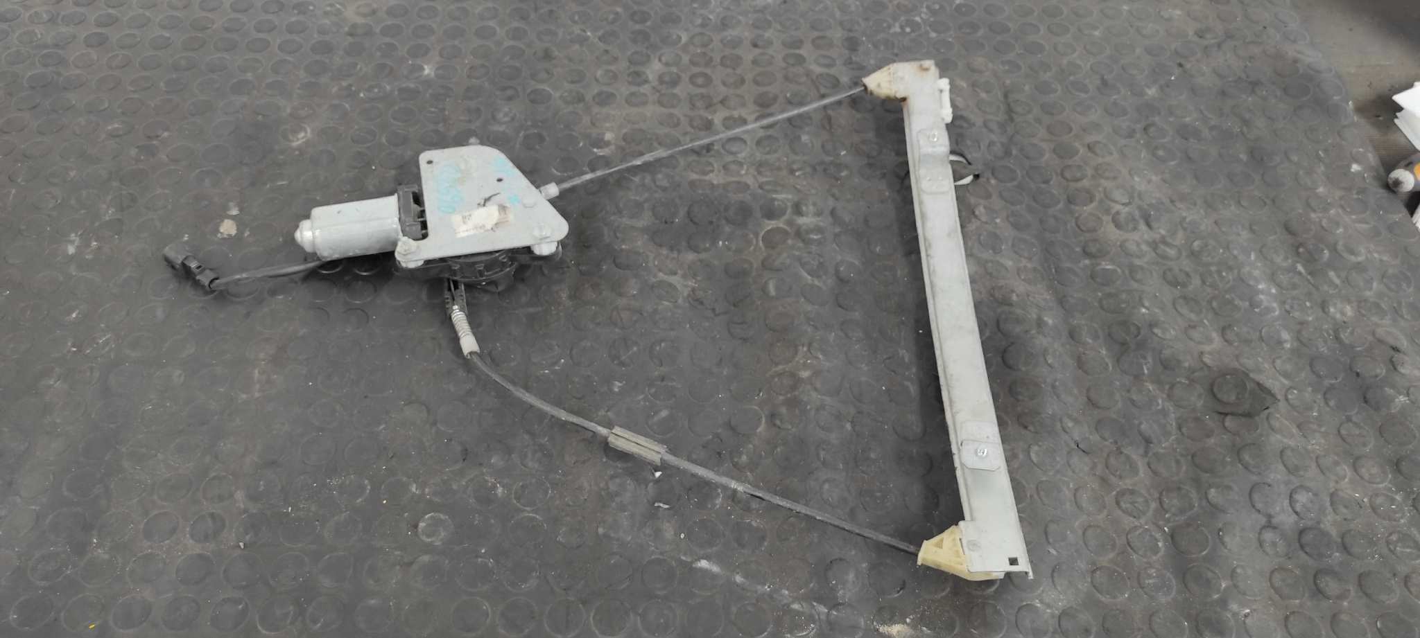 ELEVALUNAS DELANTERO IZQUIERDO RENAULT MEGANE I COACH/COUPE (DA0)