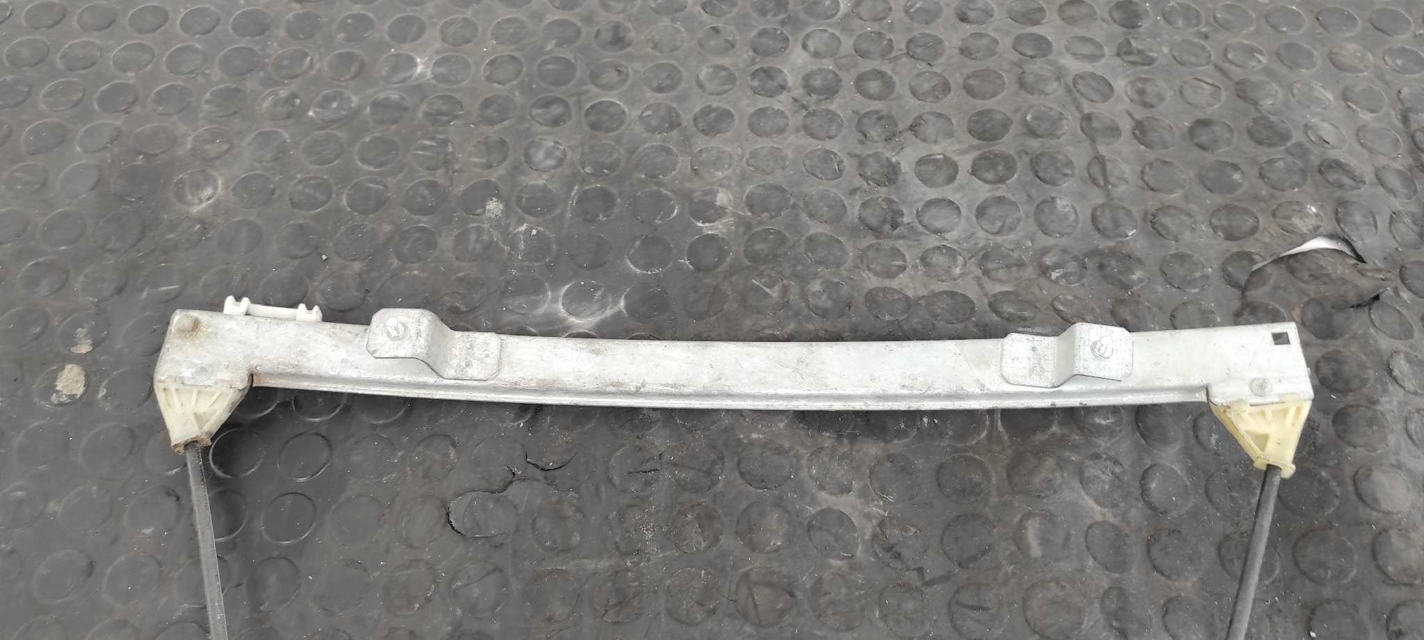 ELEVALUNAS DELANTERO IZQUIERDO RENAULT MEGANE I COACH/COUPE (DA0) - vista 4