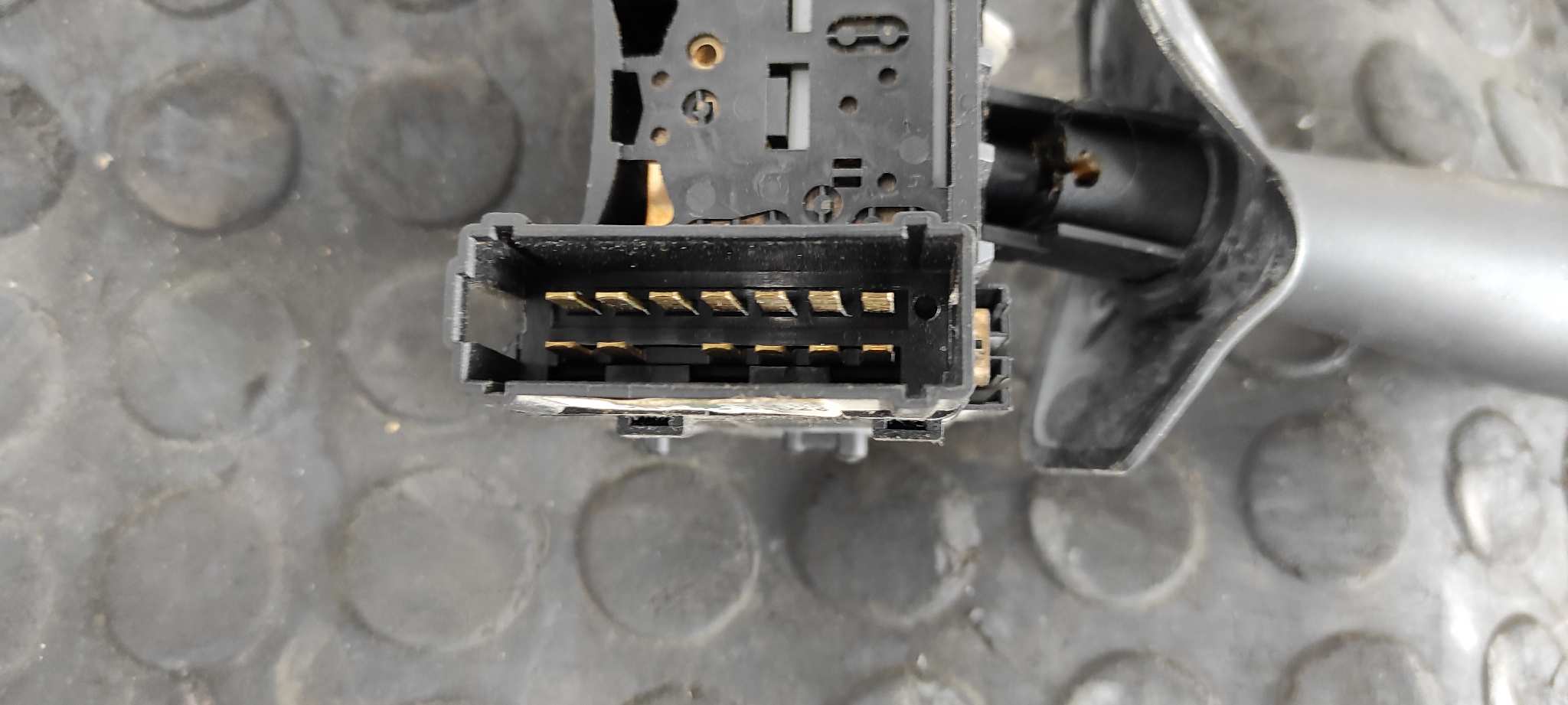 MANDO LIMPIA DACIA SANDERO - vista 2