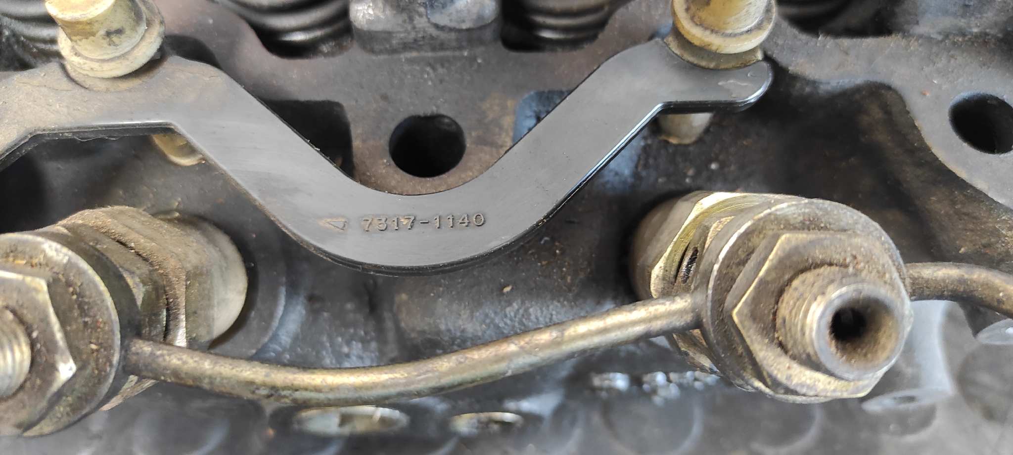 CULATA ISUZU VAN MIDI - vista 3