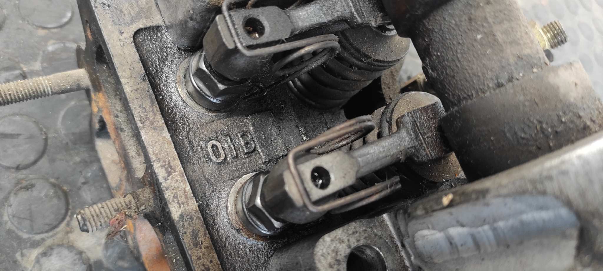 CULATA ISUZU VAN MIDI - vista 11