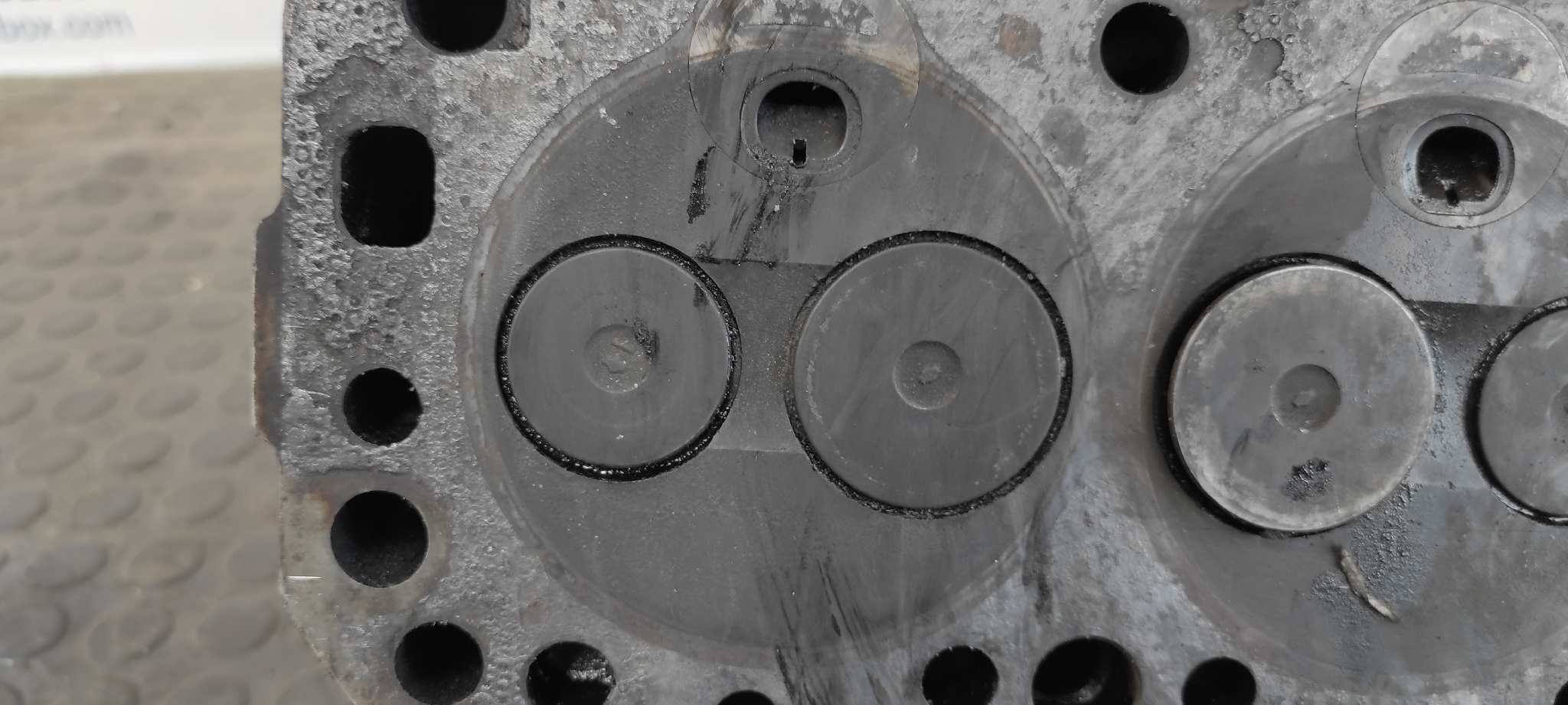 CULATA ISUZU VAN MIDI - vista 9