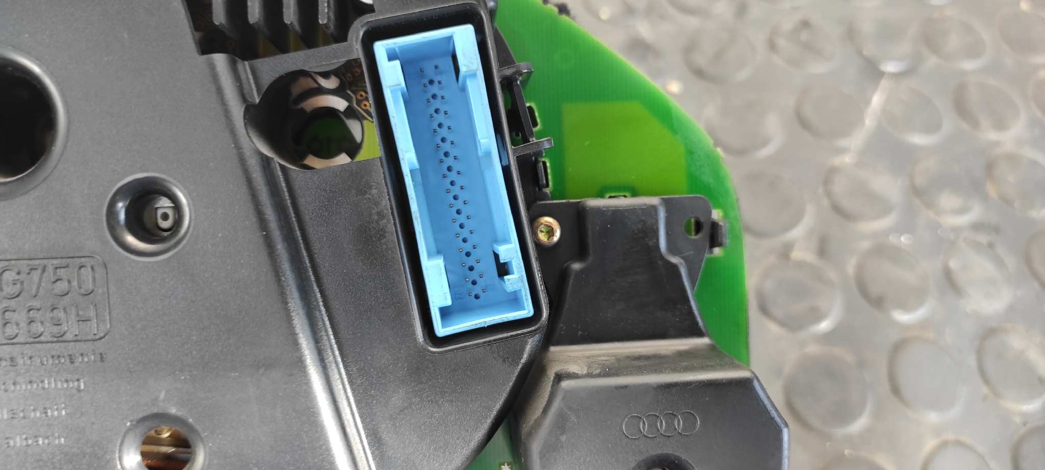 CUADRO INSTRUMENTOS AUDI A6 BERLINA (4B2) - vista 2