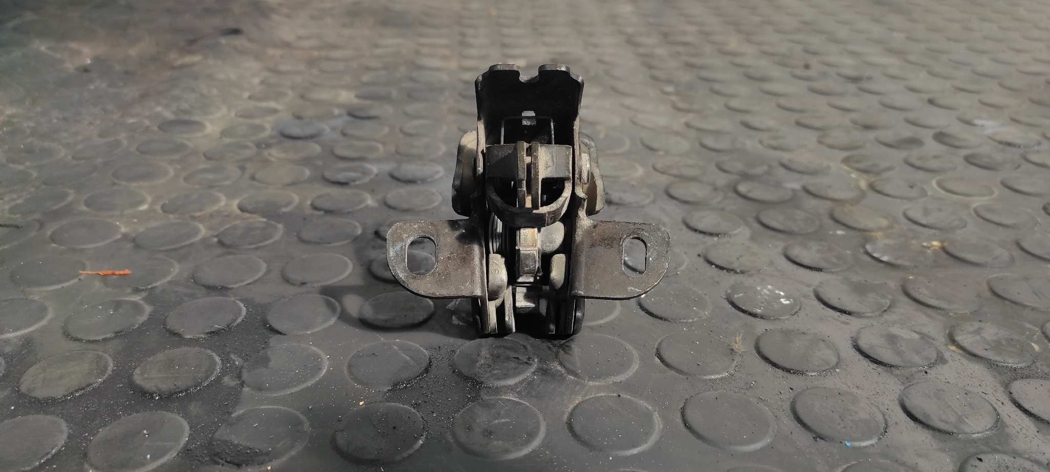 CERRADURA PUERTA TRASERA DERECHA RENAULT KANGOO (F/KC0) - vista 4