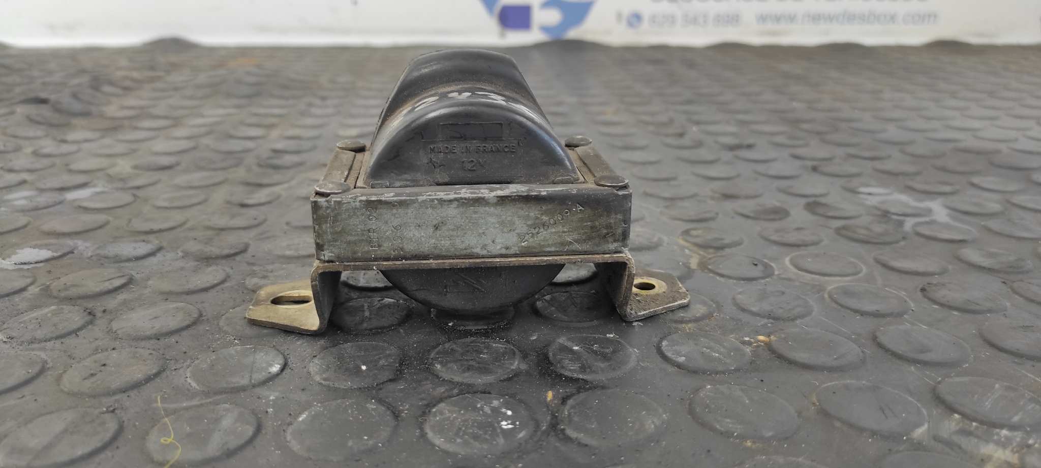 BOBINA ENCENDIDO PEUGEOT 205 BERLINA - vista 2