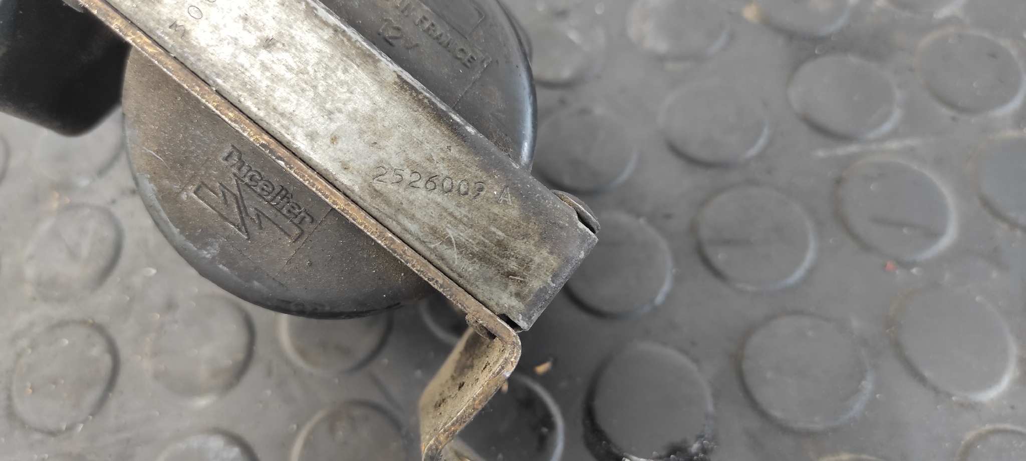 BOBINA ENCENDIDO PEUGEOT 205 BERLINA - vista 3