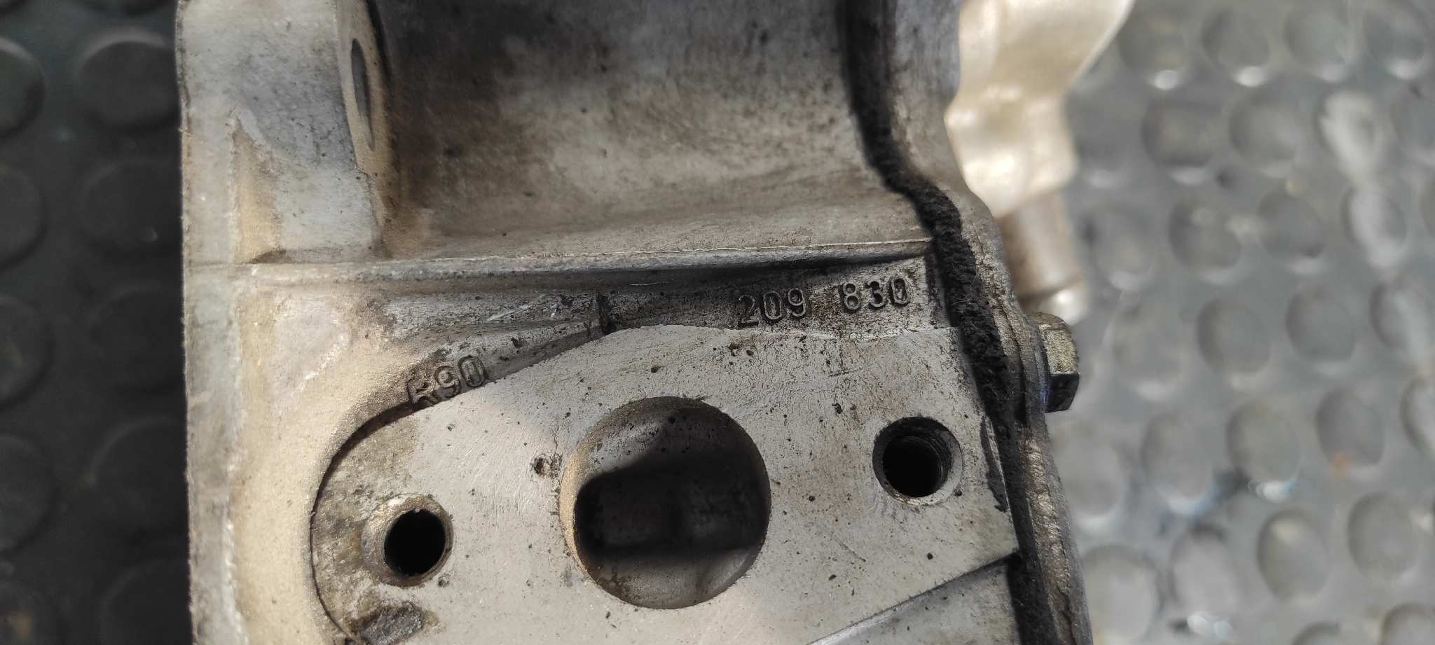 CULATIN OPEL KADETT E - vista 2