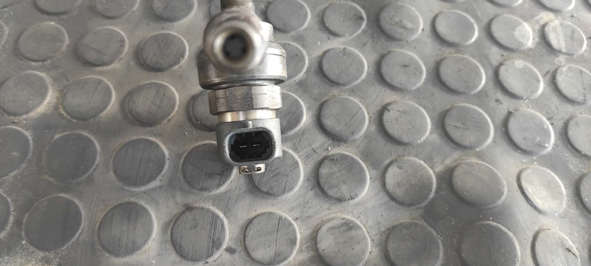 INYECTOR OPEL ASTRA H - vista 2